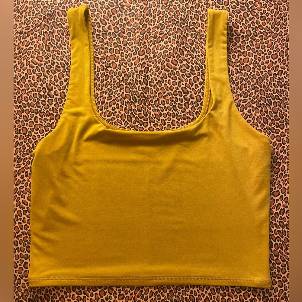 Express Women’s Medium Mustard Poly Blend Square Neck Cropped Top